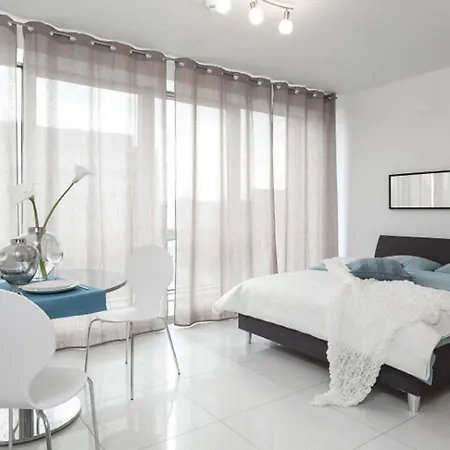 ホテル Absynt Old Town Deluxe