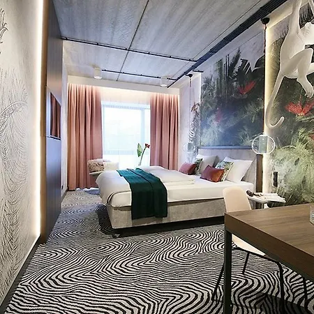 Absynt Old Town Deluxe ホテル